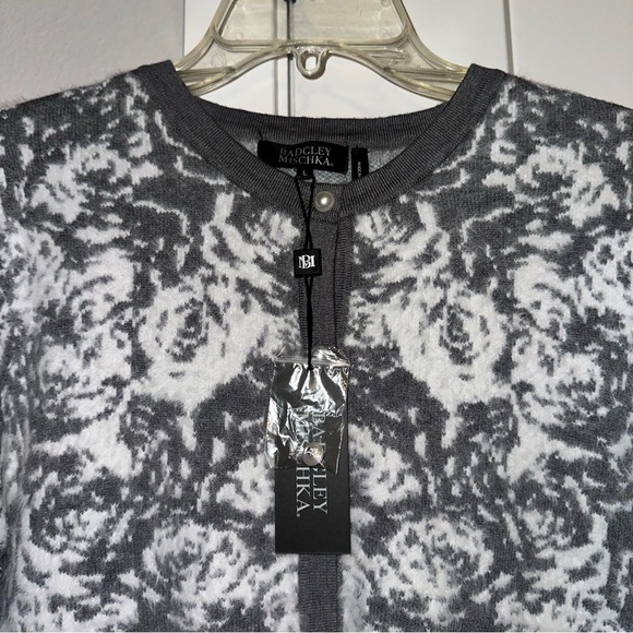NWT Badgley Mischka Gray and White Floral Cardigan L - Picture 3 of 4